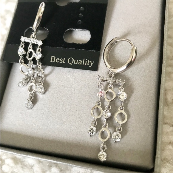 Silver earring W Rhinestone - Picture 3 of 4